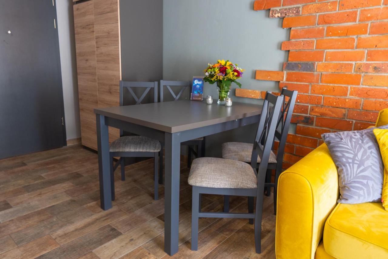 Moon Hostel Познан Екстериор снимка