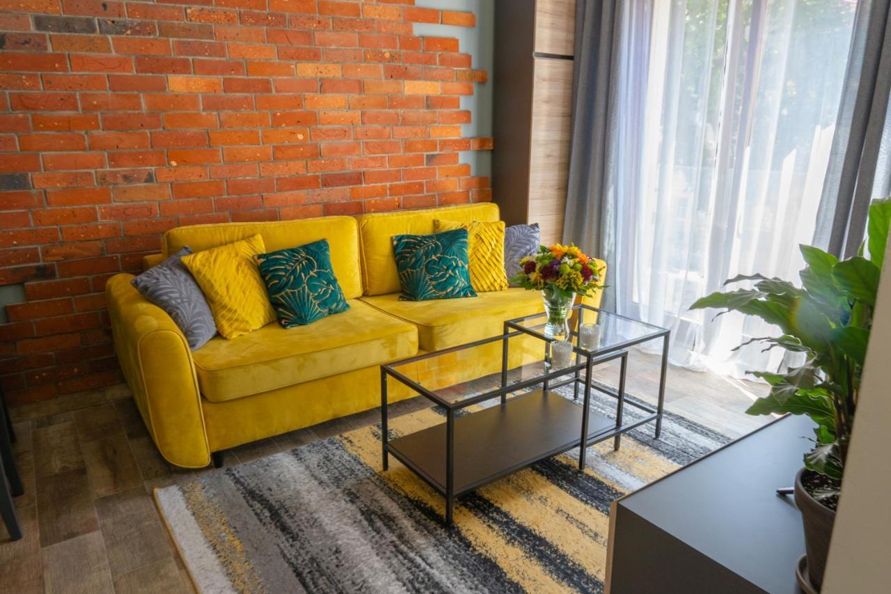 Moon Hostel Познан Екстериор снимка