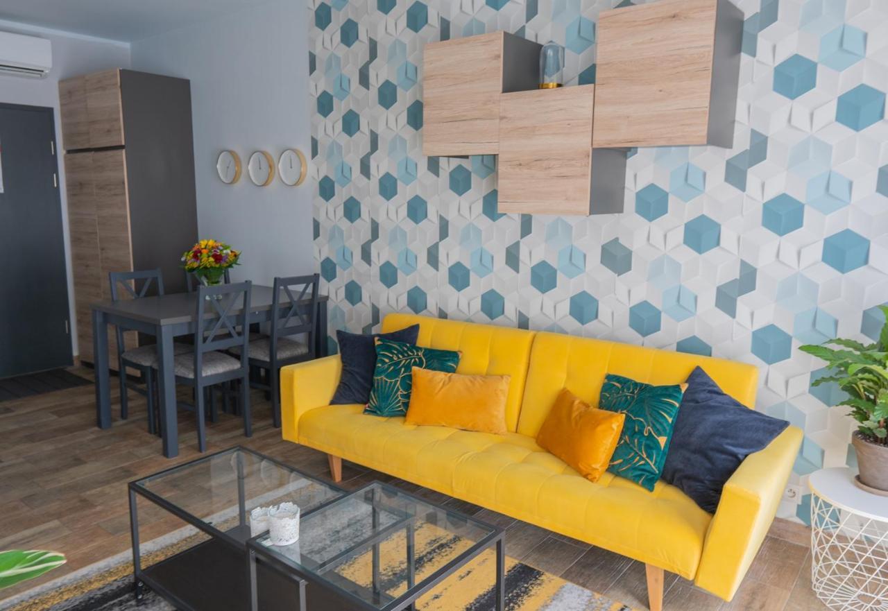 Moon Hostel Познан Екстериор снимка
