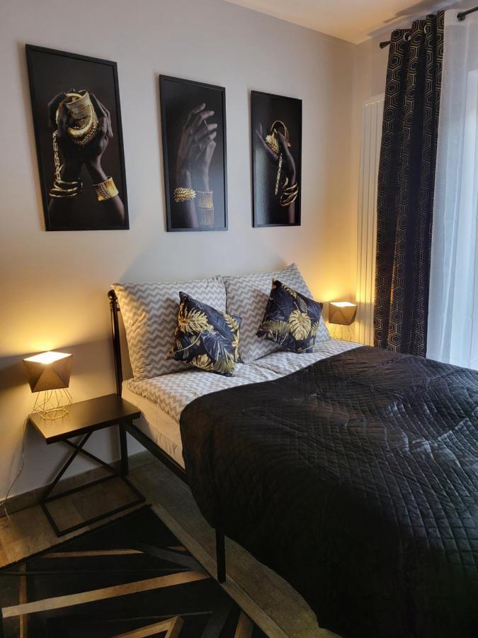 Moon Hostel Познан Екстериор снимка