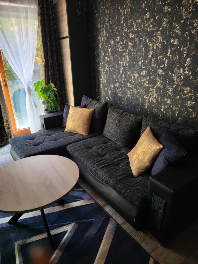 Moon Hostel Познан Екстериор снимка