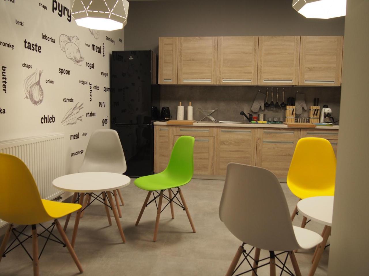 Moon Hostel Познан Екстериор снимка