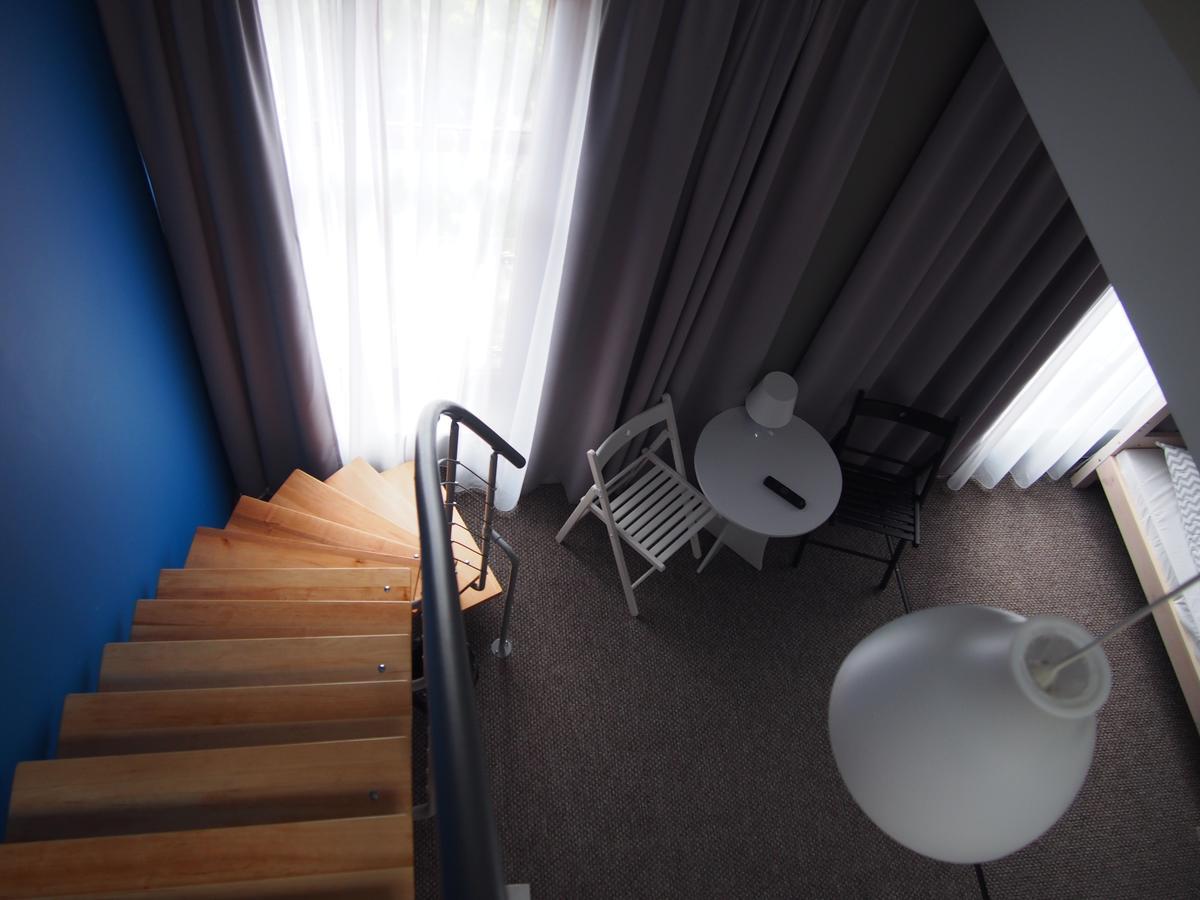 Moon Hostel Познан Екстериор снимка