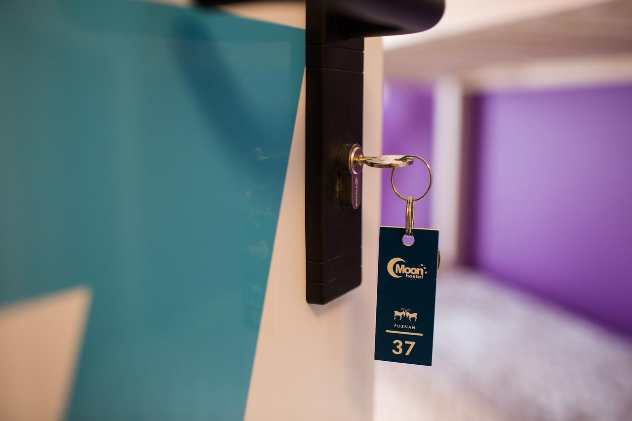 Moon Hostel Познан Екстериор снимка